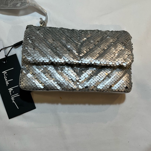 Nicole Miller Silver Sequin Clutch Bag New with tags great price - Picture 1 of 15